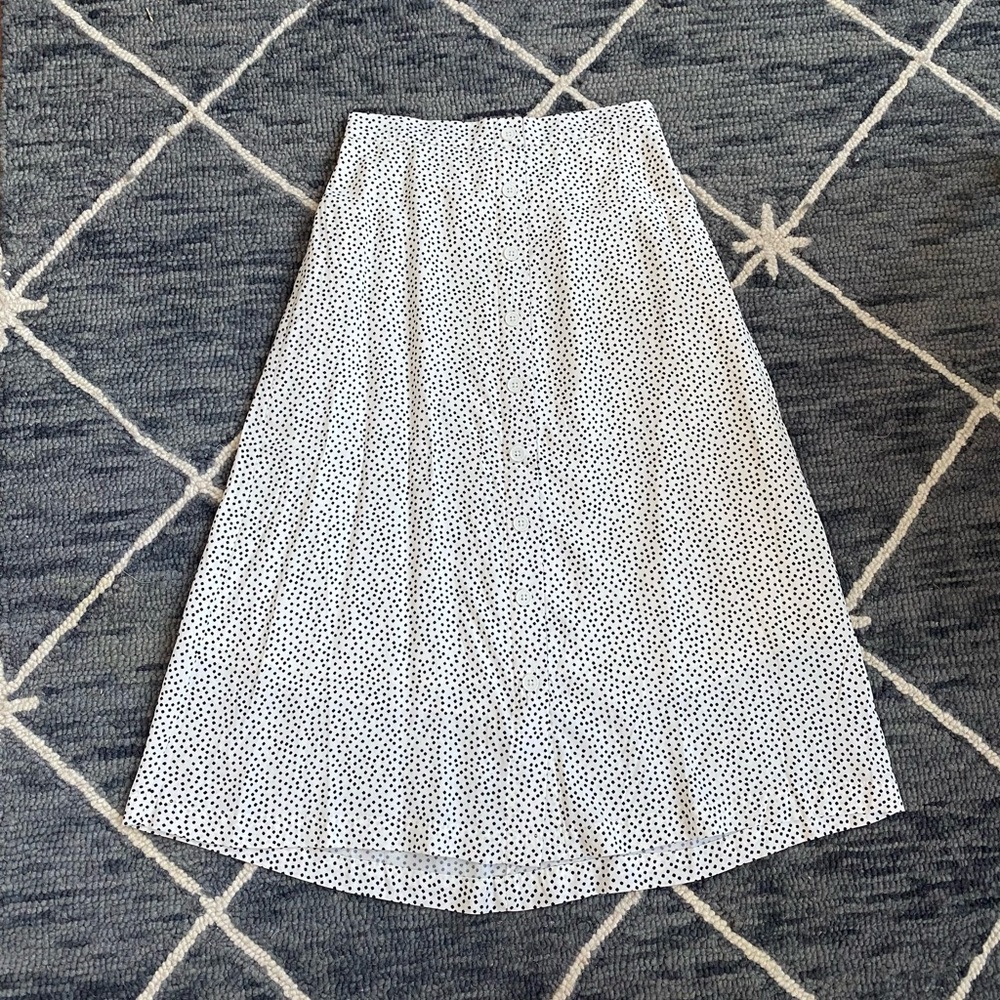 Old Navy White Polka Dot Midi Skirt